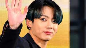 Pictures from the sets have gone viral on the internet. Is This The Real Reason Bts Joined The Friends Reunion As Guest Stars