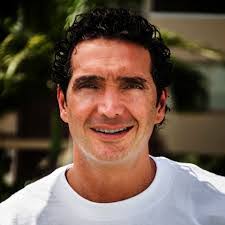 Duvis Lopez's Instagram, Twitter & Facebook