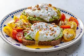 Combine avocado, pepper and garlic powder in a small bowl and gently mash. Easy Poached Egg Avocado Toast For Clean Eating Mornings Clean Food Crush