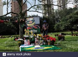 Ayrton senna artwork is a painting by sheraz a which was uploaded on november 12th, 2014. Das Grab Von Ayrton Senna In Sao Paulo Stockfotos Und Bilder Kaufen Alamy