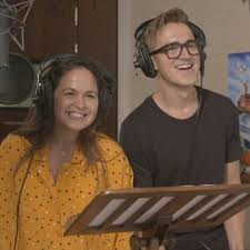 In 2014, he and giovanna had a son named buzz. Tom And Giovanna Fletcher From Two By Two Overboard Speak To Conor Fun Kids Omny Fm