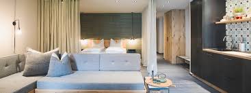 Auf dieser seite finden sie ähnliche unternehmen in der nähe wie schönherr haus. Designhotels In Den Alpen Tirol In Osterreich
