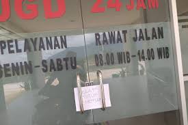 Simpang pasar minggu menjadi salah satu kawasan padat lalu lintas di jakarta selatan. Dinkes Kapuas Hulu Siap Bayar Gaji Petugas Kesehatan Rumah Sakit Bergerak Antara News Kalimantan Barat