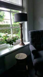 deze paal vind ik ook heel mooi maar dan een langere paal haha dat ie op de grond kan staan テーブルランプ ランプ テーブル