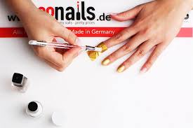 Unsere nail wraps sind eine super alternative zu nagel(nail) sticker oder nagel du liebst schöne nägel und kannst dich nicht entscheiden? Chrome Nagel Wie Bekommen Sie Den Spiegeleffekt Auf Ihre Nagel