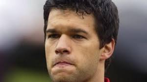 During his professional career, he played as a goalkeeper for antalyaspor, fenerbahçe, barcelona and beşiktaş. Ballack Out For Six Weeks Eurosport