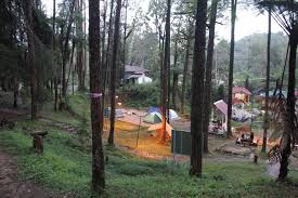 Mencari tempat menarik di cameron highlands? Senarai Tempat Camping Campsite Mengikut Negeri Di Malaysia Lima