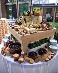 Simple Rustic Wedding Food Bar Receitas De Bar Display De Alimentos Alimentos De Casamento