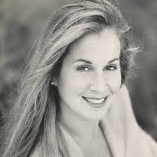 Barbara Hollinger's Instagram, Twitter & Facebook