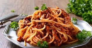 20 Plats Complets Prets En Moins De 15 Minutes Slidr Recette Bolognaise Recette Pate Bolognaise Spaghetti Bolognaise