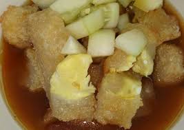 Siapkan wadah, lalu masukkan ikan, garam, penyedap rasa dan air es, campur dengan daging ikan (sudah digiling), lalu aduk sampai merata. Resep Pempek Kuah Cuko Tanpa Ikan Sedap Resep Enyak