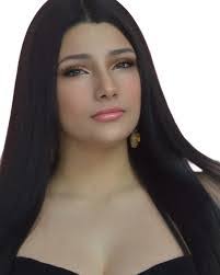 Damaris Lebron's Instagram, Twitter & Facebook