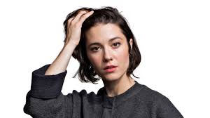 Ewan mcgregor and his girlfriend mary elizabeth winstead have welcomed a son together named laurie. You Ve Seen Mary Elizabeth Winstead Onscreen Get Ready For Her Onstage The New York Times