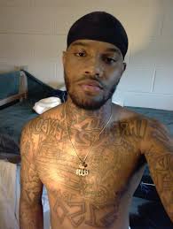 My names Bobbi. I'm 25. I'm out going, funny, pretty, smart, and  straightforward.! I have around a yr left. I'm looking for someone to build  a bond with. But someone that's not