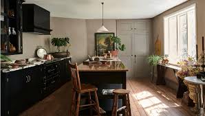 Reviewing kitchen pictures and photos are a great way to get a feel for different kitchen layouts and help you decide what you want. Black Kitchen Pictures And Trend 5 Images That Could Turn You To The Dark Side Homes Gardens