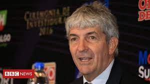 He has a white belly and a purple tail with a light. Paolo Rossi Italy S 1982 World Cup Hero Dies Aged 64 Bbc News