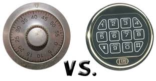Gun safe electronic lock with key backup. Gun Safe Locks Mechanical Vs Electronic Gunsafeadvisor Com