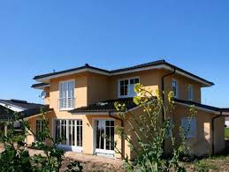 Haus conny ligt in barsinghausen in de regio nedersaksen en heeft een tuin. Conny Kfw Effizienzhaus 55 Von Dammann Haus Stadtvilla Walmdach Mediterranes Haus Grundriss Mediterranes Haus Haus Bauen