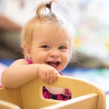 Leann Shaw's Instagram, Twitter & Facebook