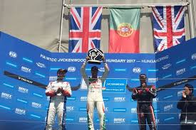 Born tiago vagaroso da costa monteiro on. Wtcc Wins At Hungaroring For Monteiro And Bennani Snaplap