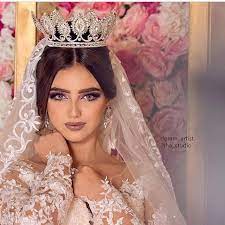 98 Me Gusta 5 Comentarios Rawin Fashion Rone Fashion En Instagram جميله رايكم Queens Wedding Bridal Hair Elegant Hairstyles