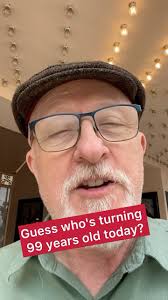 Did you know the Rialto originally had ushers? Years ago I spoke to a 98  year old South Pasadena resident who remembered the ushers and described  their uniforms as bolero jackets and