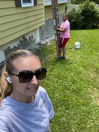 Can anyone recommend a good dog trainer? Thanks