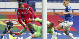 Controversial var offside appeal annuls henderson's late winner in merseyside draw. 5 Pelajaran Everton Vs Liverpool Panggung Untuk 2 Penjaga Gawang Bola Net