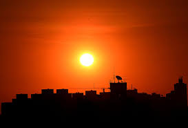 Crise climática impacta cotidiano e expectativas de futuro de jovens, diz pesquisa