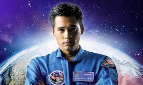 Dato' dr sheikh muszaphar outlines halal's transition from traditional niche to global mainstream and its implications for the industry. This Guy Is An Astronaut An Orthopaedic Surgeon And A Model His Name Is Sheikh Muszaphar Shukor Al Masrie Pics