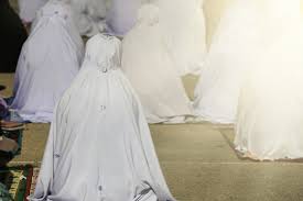 Dalam pembahasan kitab ahsanul bayan min mawaqifi ahlil iman. Jemaah Wanita Sudah Boleh Solat Fardhu Berjemaah Di Masjid Ummahtoday