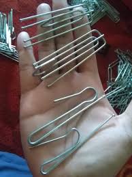 Digunakan untuk langsir yang menggunakan pita kosong (langsir jenis lipatan ringkas berkedut). Fnm On Twitter 4 Jenis Cangkuk Langsir Kalau Salah Pasang Bleh Buat Gadoh Gadoh Dgn Langsir Smpai Blh Terbatal Pose Rayemoodon Semuataknakpasanglangsir Https T Co U6ymqcbhcp