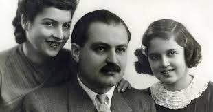 Eva Dombrowski mit ihrer Schwester Lilly und ihrem Schwager Alexander  Grosswirth zum silbernen Hochzeitstag ihrer Eltern