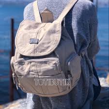 Son 8 Adet Yikama Deri Yumusak Hafif Ithal Urun Sirt Cantamizin Diger Modeli Yeniden Stoklarda Gorseldeki Bej Canta 75 Tl Karg Bags Backpacks Fashion