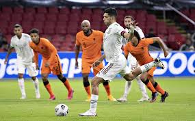 Esperanza de vida general al nacer 4.4 years mayor. Mexico Vs Holanda No Era Penal Ahora Los Holandeses Lloran En Redes Mediotiempo