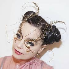 kamala harris photographed by andrew melick for 7x7 magazine, 2003.  ———————————————— #kamalaharris #explore #fashion #photography #2003