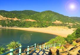 Nhà thờ mằng lăng là một trong những cảnh đẹp phú yên mà nhiều du khách, đặc biệt là những người theo đạo thiên chúa không nên bỏ qua. Nhá»¯ng Ä'á»‹a Ä'iá»ƒm Du Lá»‹ch Phu Yen NÄƒm 2020 Háº¥p Dáº«n Nháº¥t