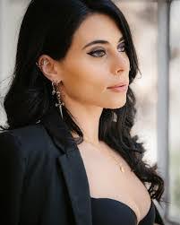 Abigail Harding's Instagram, Twitter & Facebook