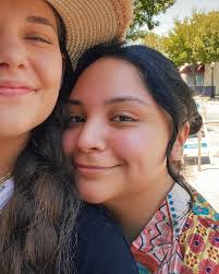 Laura Mikaile Herbst (@lauramikaile) • Instagram photos and videos