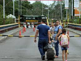 El ministro de defensa de venezuela, vladimir padrino lópez, informó ayer de que la frontera con colombia se reabrió a las 06:00 local (11:00 hora española), un paso que había sido cerrado por orden del jefe de estado, nicolás maduro, el pasado martes. Colombia Reabre Frontera Con Venezuela Desde El 2 De Junio Del 2021 Gobierno Economia Portafolio