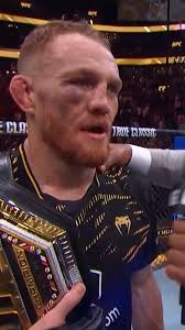 Dominick Reyes was fitting right in as a meat pie eating Aussie... until  the tomato sauce 😂🥧 #UFCPerth