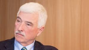 Professor William Bratton Publishes 9th Edition of Corporate Finance: Cases  and Materials