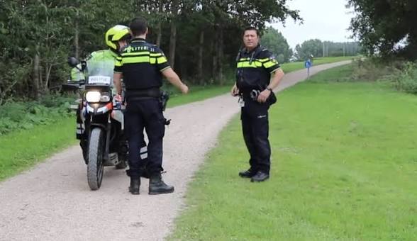 Vermiste kind 12 dood teruggevonden met steekwonden Lees het hier ->  https://www.infonieuws.nl/vermiste-kind-12-dood-teruggevonden-met- steekwonden/