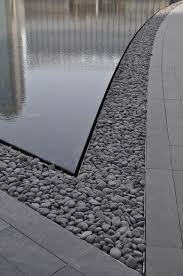 Landscaping The Burj Khalifa Moderne Landschaftsgestaltung Landschaftsplane Und Landschaftsdesign