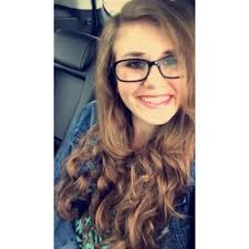 Carrie Danielle (@danielle99cs)