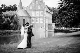 Empfehlung für den besten, lockeren ♥ hochzeitsfotograf köln ♥ für deine hochzeit in bonn oder düsseldorf. Hochzeitsfotograf Munster Fotograf Timo Buhring Fotostudio Prepixel Munster