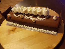 Decouvrez La Recette Buche De Noel Au Chocolat Sur Cuisineactuelle Fr Buche De Noel Chocolat Buche De Noel Buche De Noel Chocolat Facile