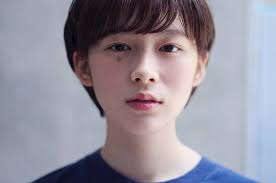 女っぽいショートヘア 集めました 今旬オーダーカタログ キナリノ ショート モデル ショートのヘアスタイル ショートヘア モデル