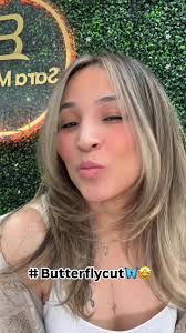 ✨ Necesitaba refrescar mi look ✨ ¡Estoy completamente enamorada de los  cambios que estoy haciendo últimamente! 💇‍♀️💖 A veces, un nuevo look es  lo que necesitamos para sentirnos renovadas y ...