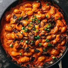 You Ll Love This Spicy Gnocchi Arrabbiata Pasta Recipe With Crispy Crumbled Bacon And Sun Dried Tomatoes Simmered Gnocchi Recipes Sauce Recipes Italian Recipes